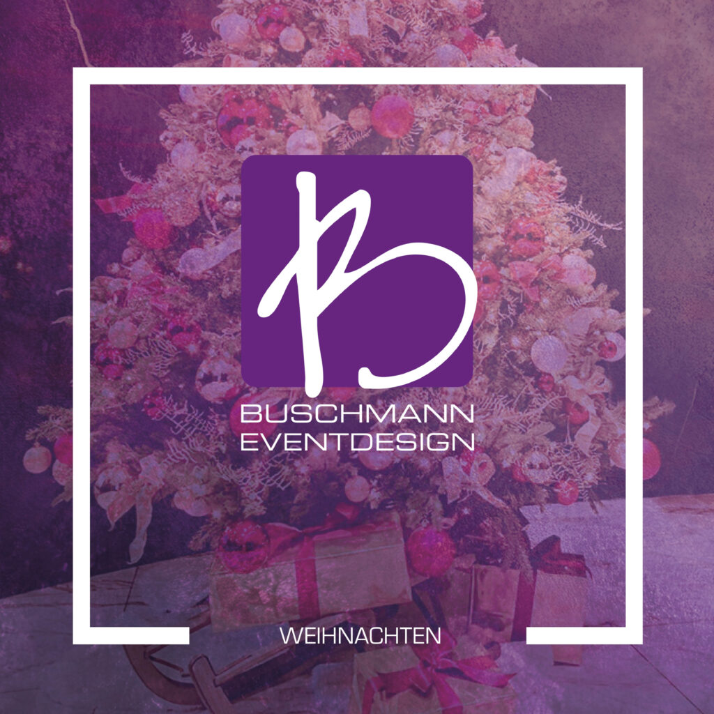 Ein geschmückter Weihnachtsbaum mit Geschenken, überlagert vom Buschmann Eventdesign Logo und dem Wort "Weihnachten".